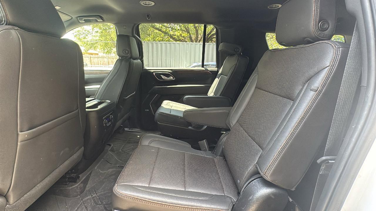 2023 Chevrolet Suburban High Country  Selma TX