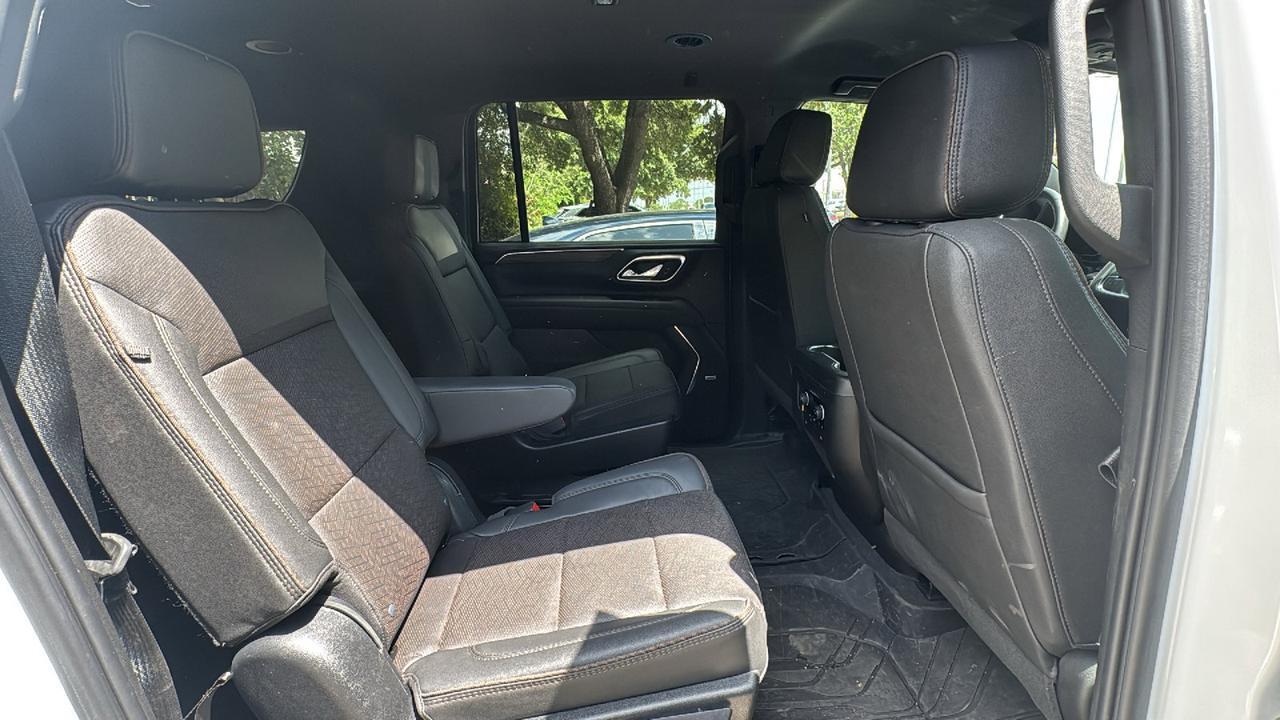 2023 Chevrolet Suburban High Country  Selma TX