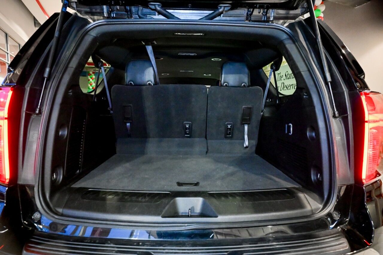 2023 Chevrolet Suburban LS, 20'' Ma chine Polished Wheels Springfield NJ