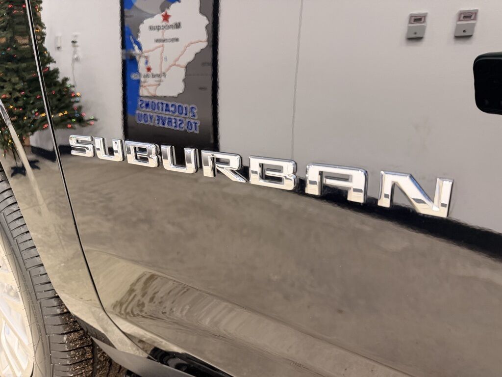 2023 Chevrolet Suburban LS 4WD Minocqua WI