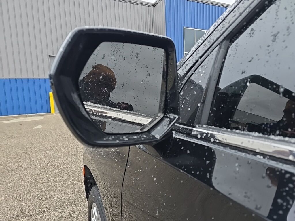 2023 Chevrolet Suburban LS 4WD Minocqua WI