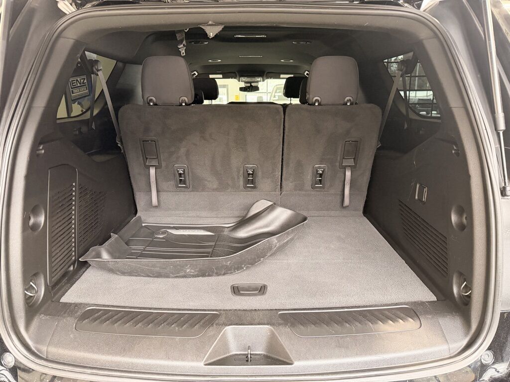 2023 Chevrolet Suburban LS 4WD Minocqua WI