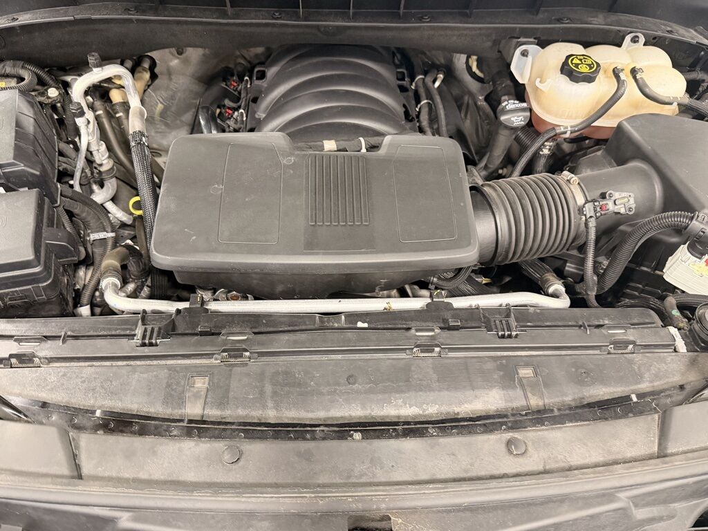 2023 Chevrolet Suburban LS 4WD Minocqua WI