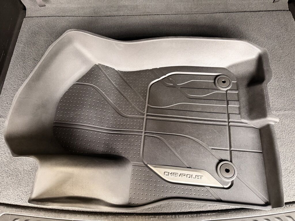 2023 Chevrolet Suburban LS 4WD Minocqua WI