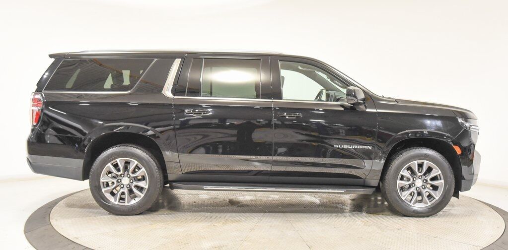 2023 Chevrolet Suburban LS Akron