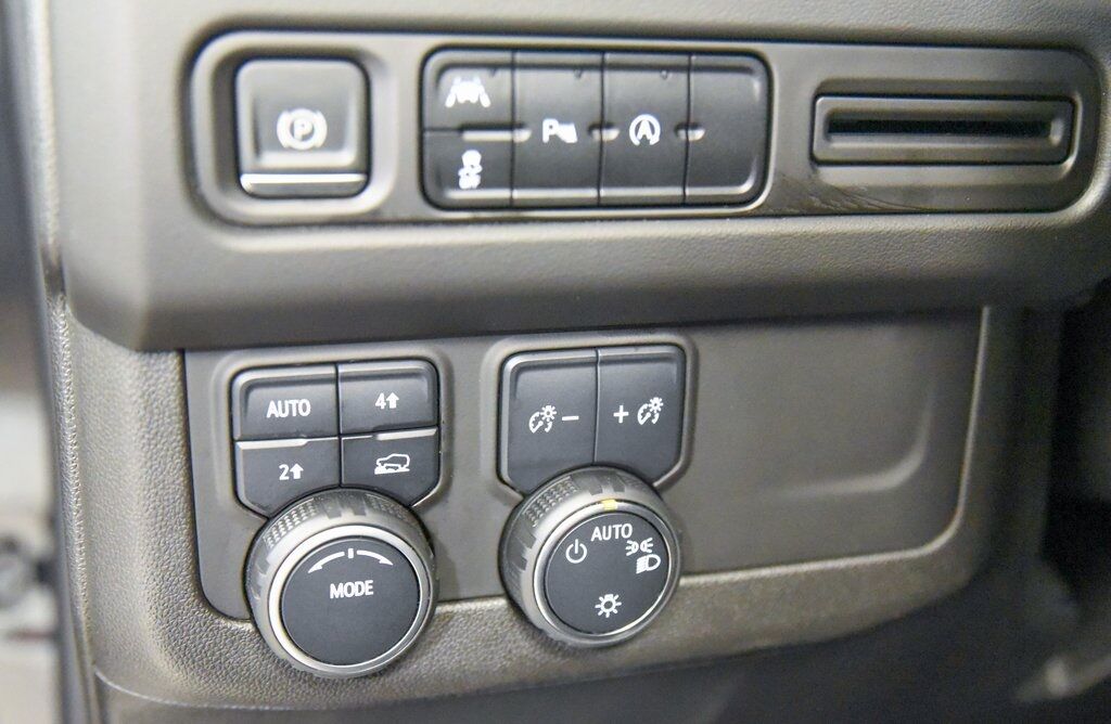 2023 Chevrolet Suburban LS Akron