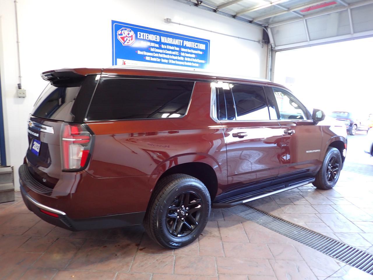2023 Chevrolet Suburban LT 4WD 4DR LEATHER NAVI Listowel ON