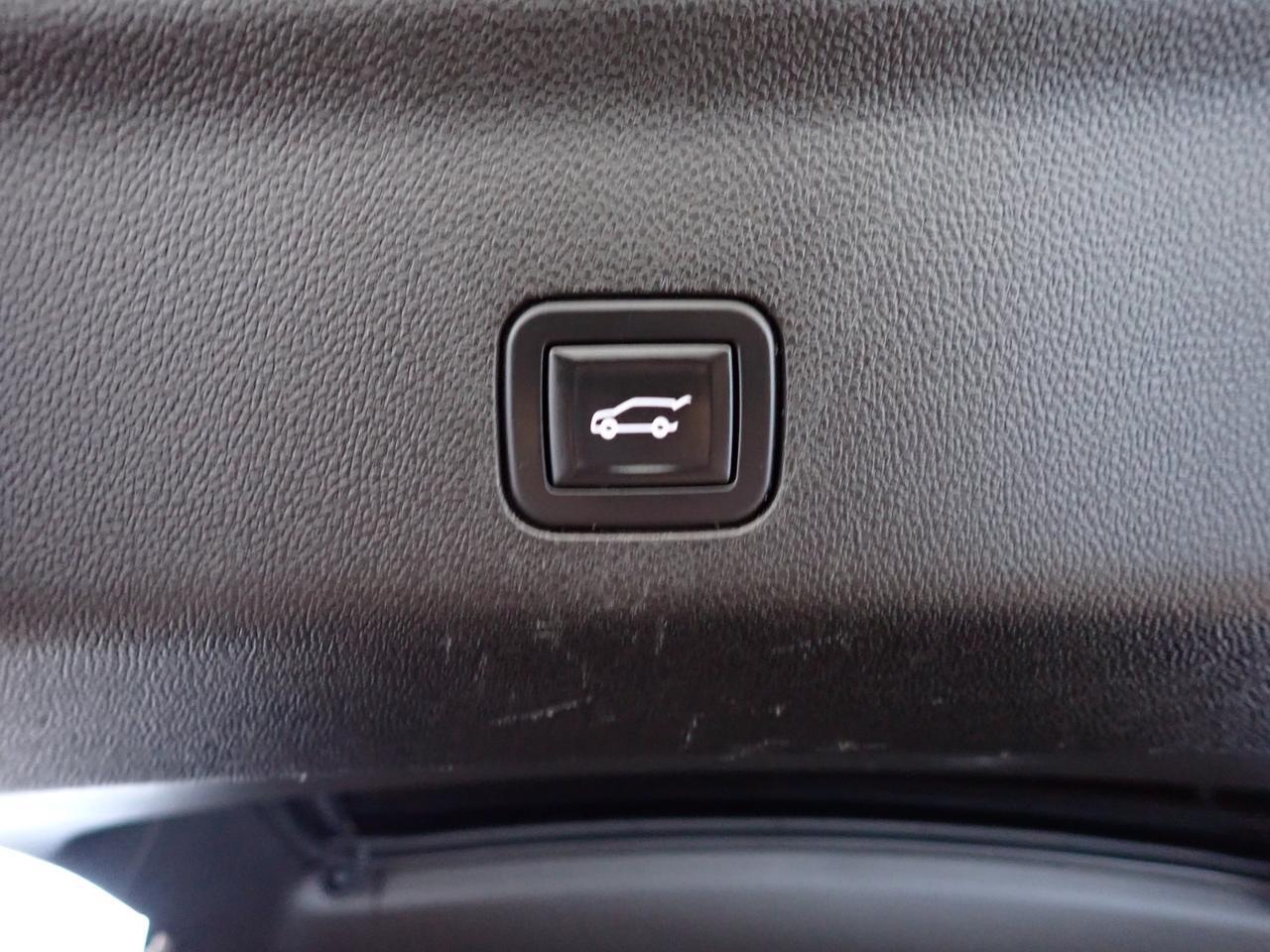 2023 Chevrolet Suburban LT 4WD 4DR LEATHER NAVI Listowel ON