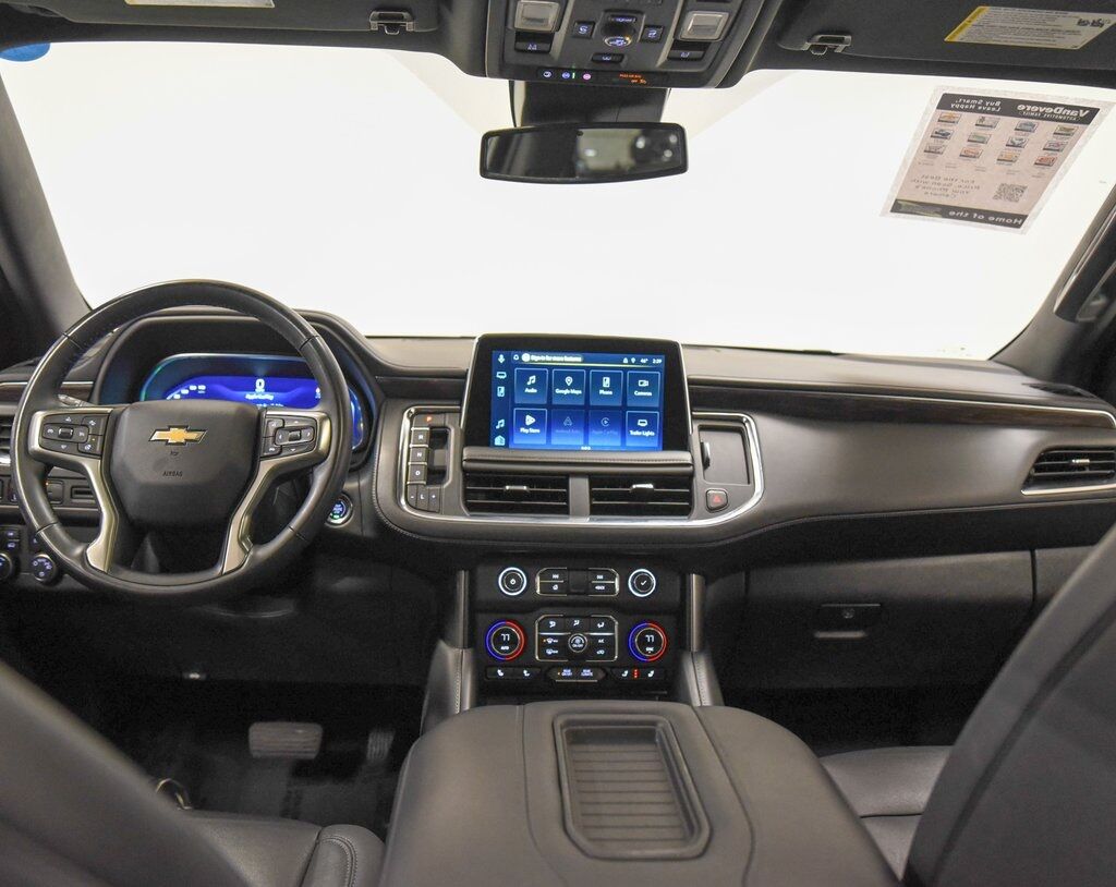 2023 Chevrolet Suburban LT Akron