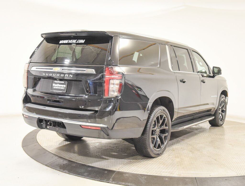 2023 Chevrolet Suburban LT Akron