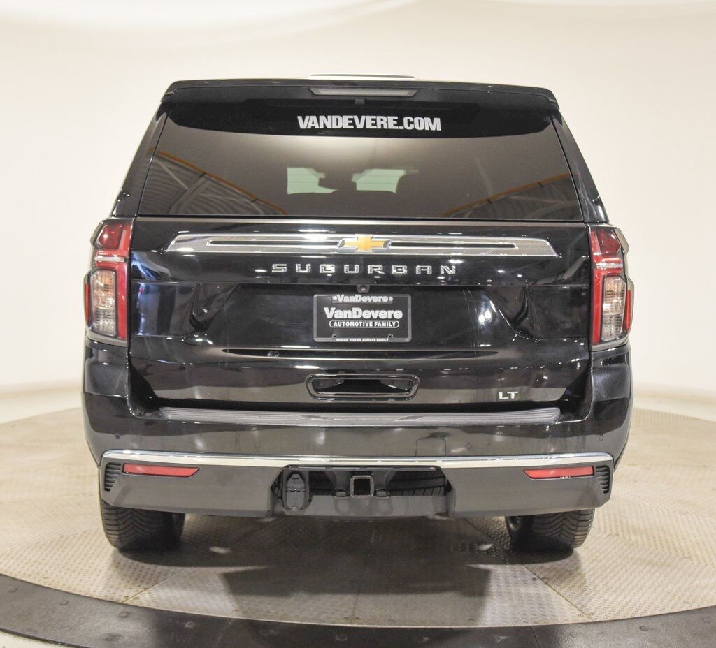 2023 Chevrolet Suburban LT Akron