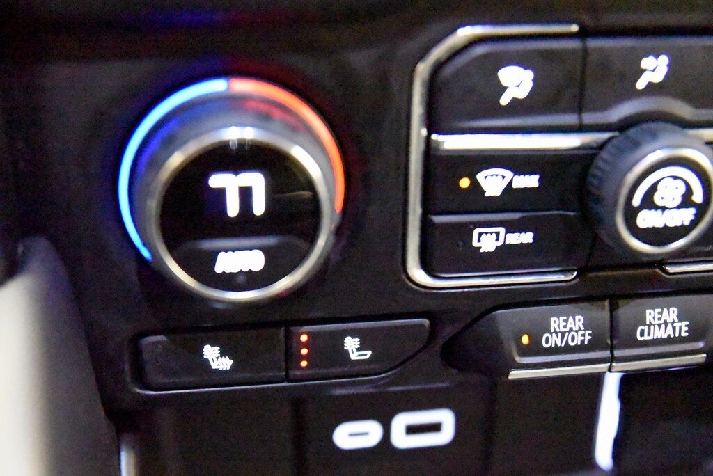 2023 Chevrolet Suburban LT Akron