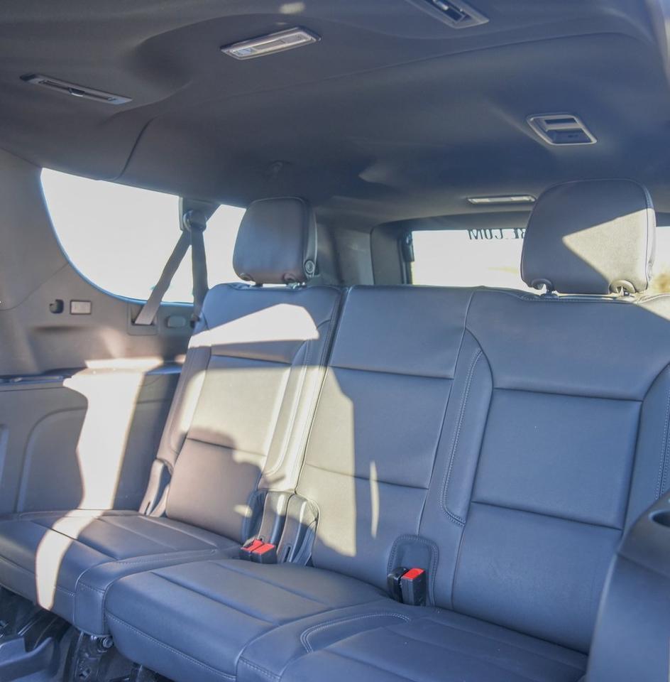 2023 Chevrolet Suburban LT Akron