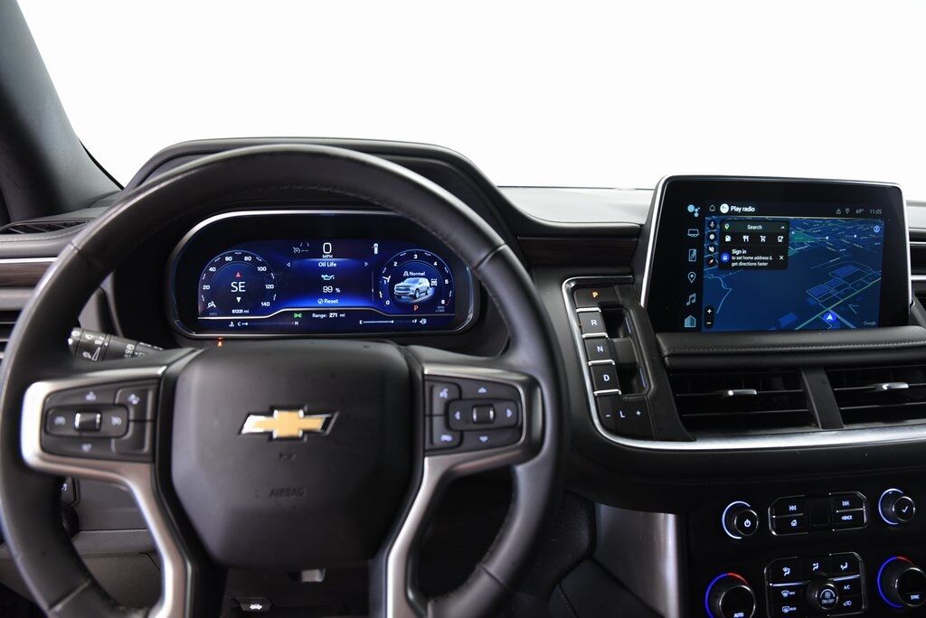 2023 Chevrolet Suburban LT Akron