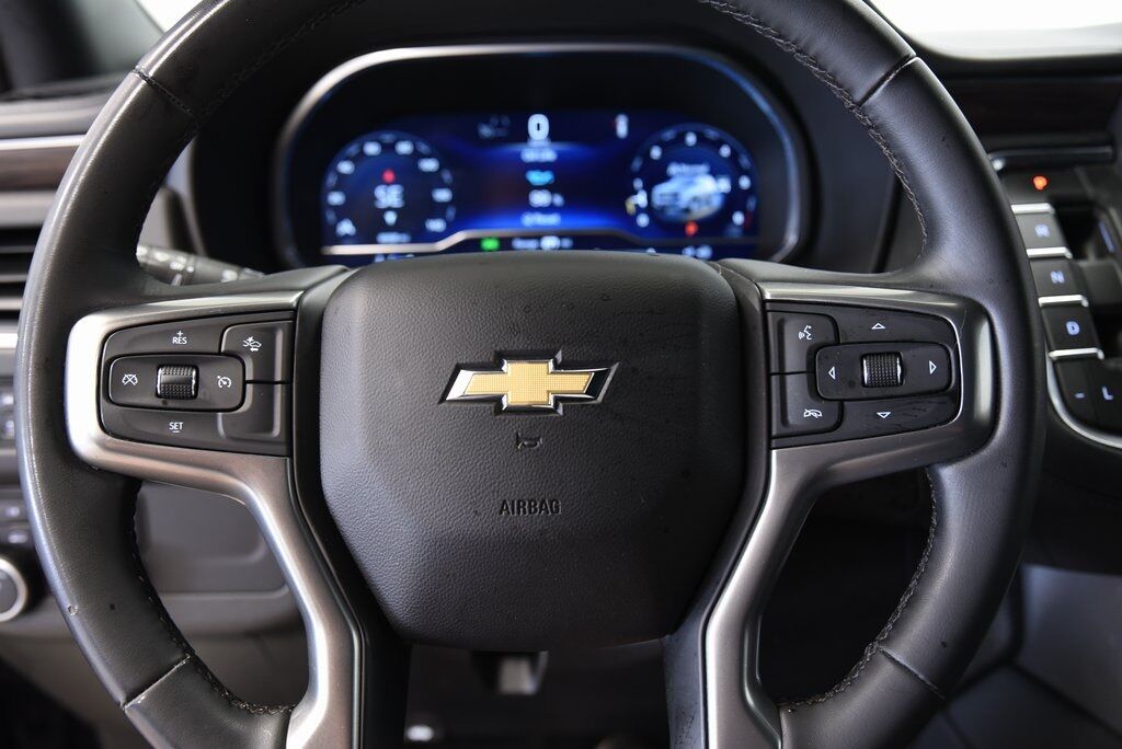 2023 Chevrolet Suburban LT Akron
