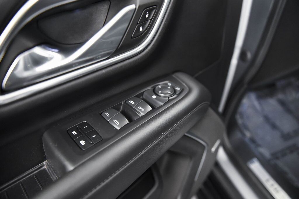 2023 Chevrolet Suburban LT Akron OH