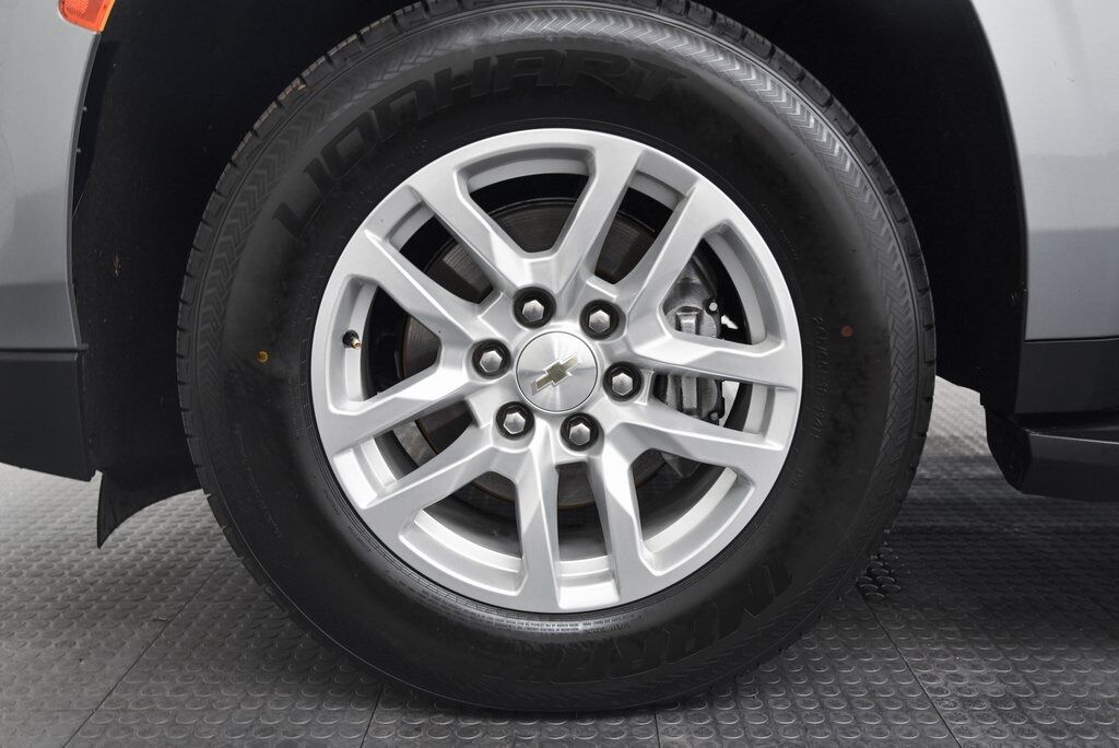 2023 Chevrolet Suburban LT Akron OH
