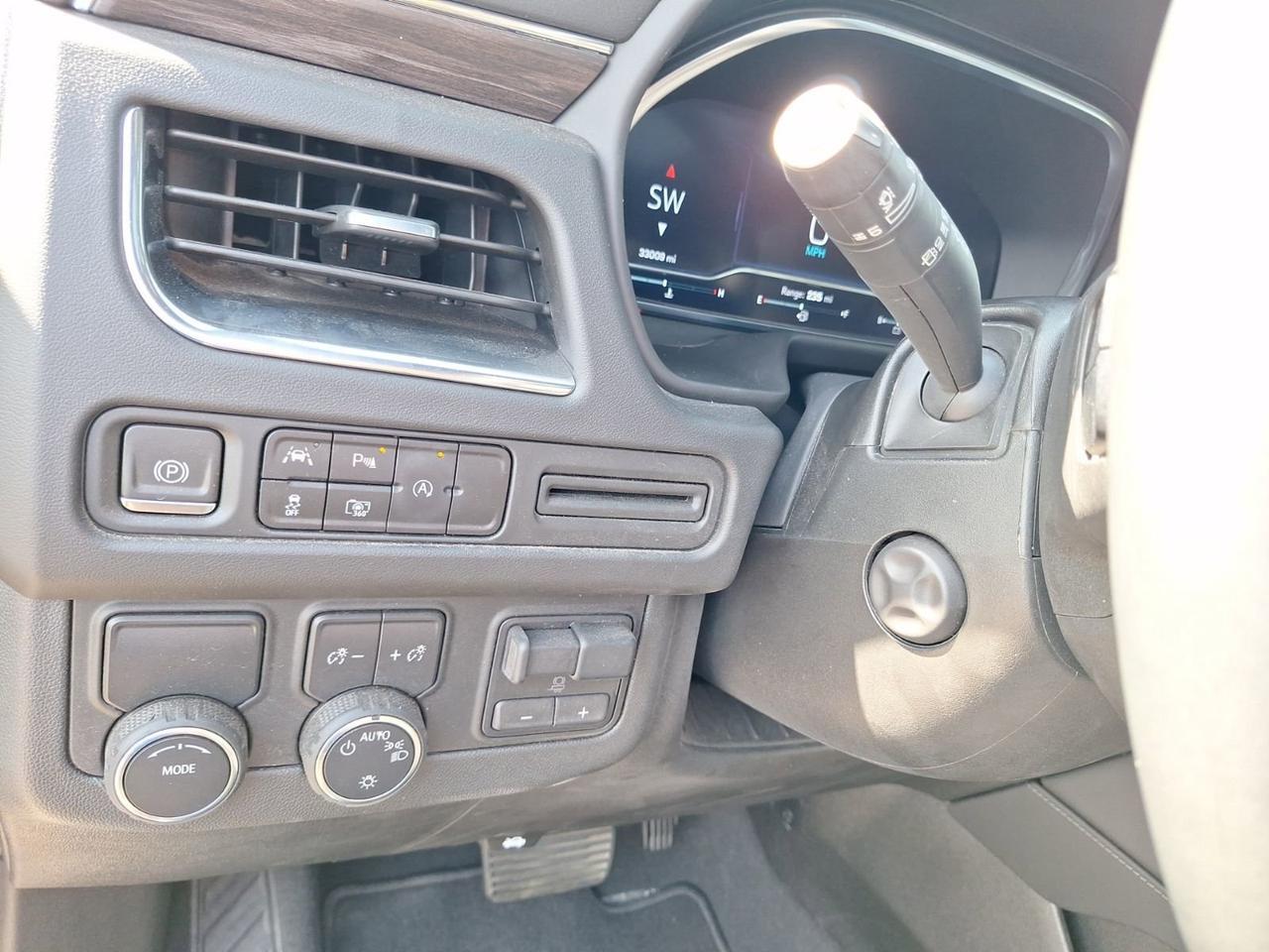 2023 Chevrolet Suburban LT Hurst TX