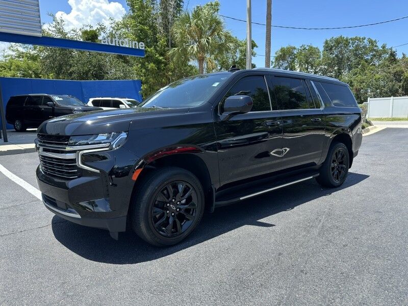2023 Chevrolet Suburban LT