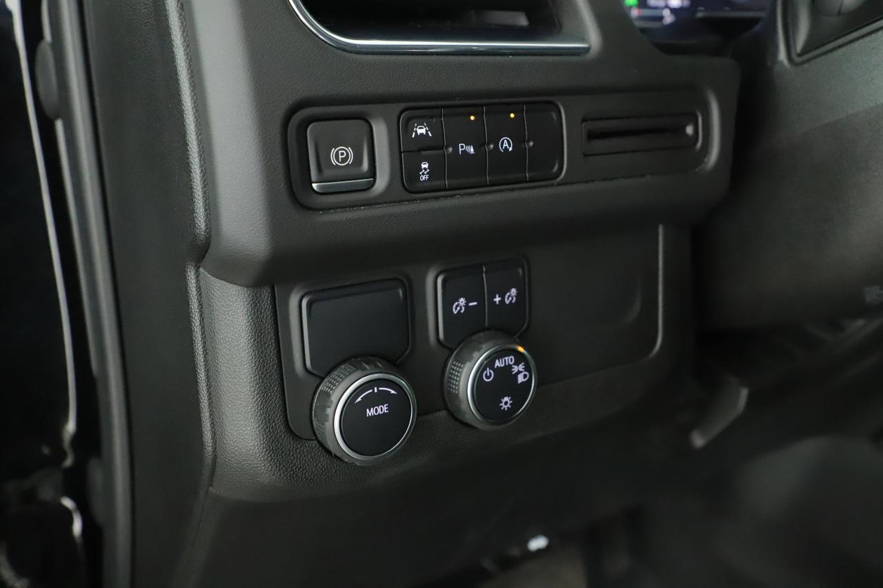 2023 Chevrolet Suburban LT New Braunfels TX