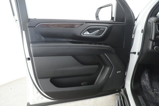 2023 Chevrolet Suburban LT New Braunfels TX