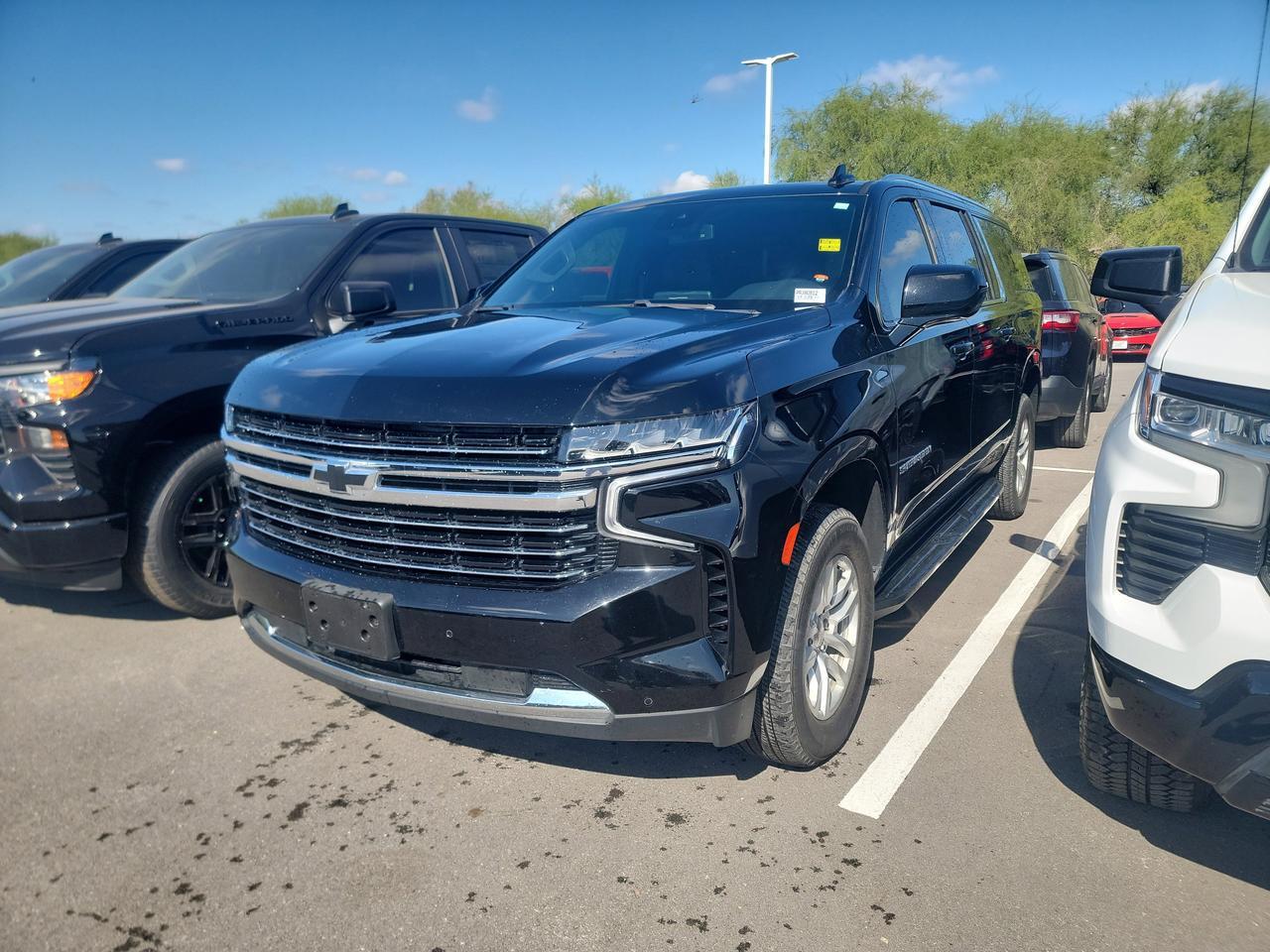 2023 Chevrolet Suburban LT