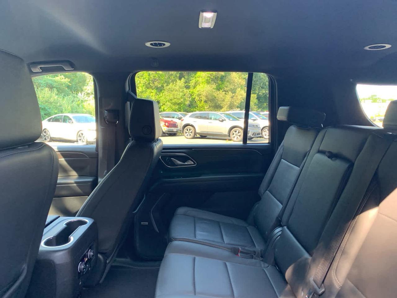 2023 Chevrolet Suburban LT Dartmouth MA