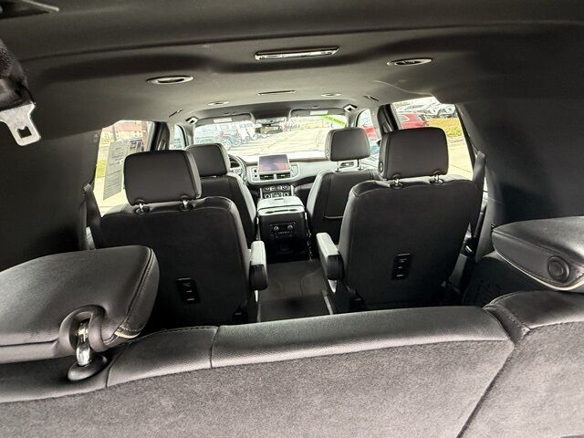 2023 Chevrolet Suburban Premier Kerrville TX