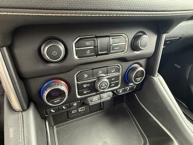 2023 Chevrolet Suburban Premier Kerrville TX