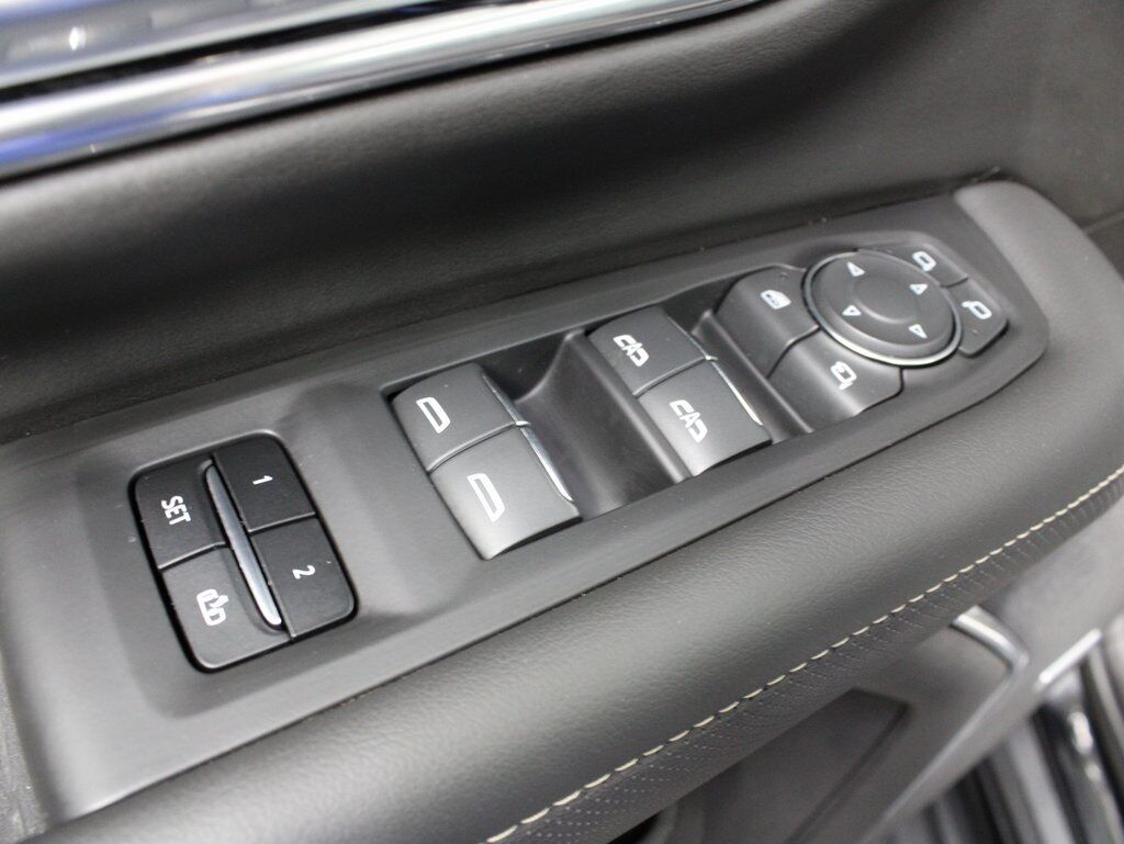 2023 Chevrolet Suburban Premier 4WD 7 Passenger Fond du Lac WI