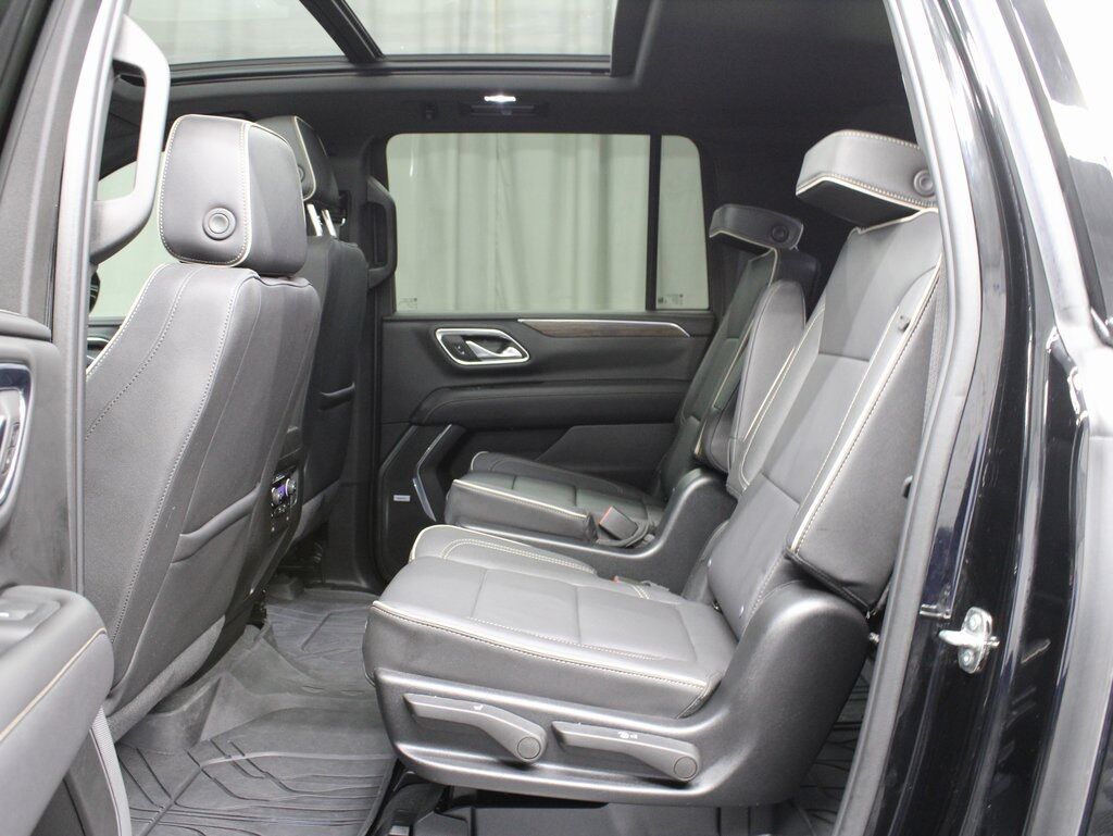 2023 Chevrolet Suburban Premier 4WD 7 Passenger Fond du Lac WI
