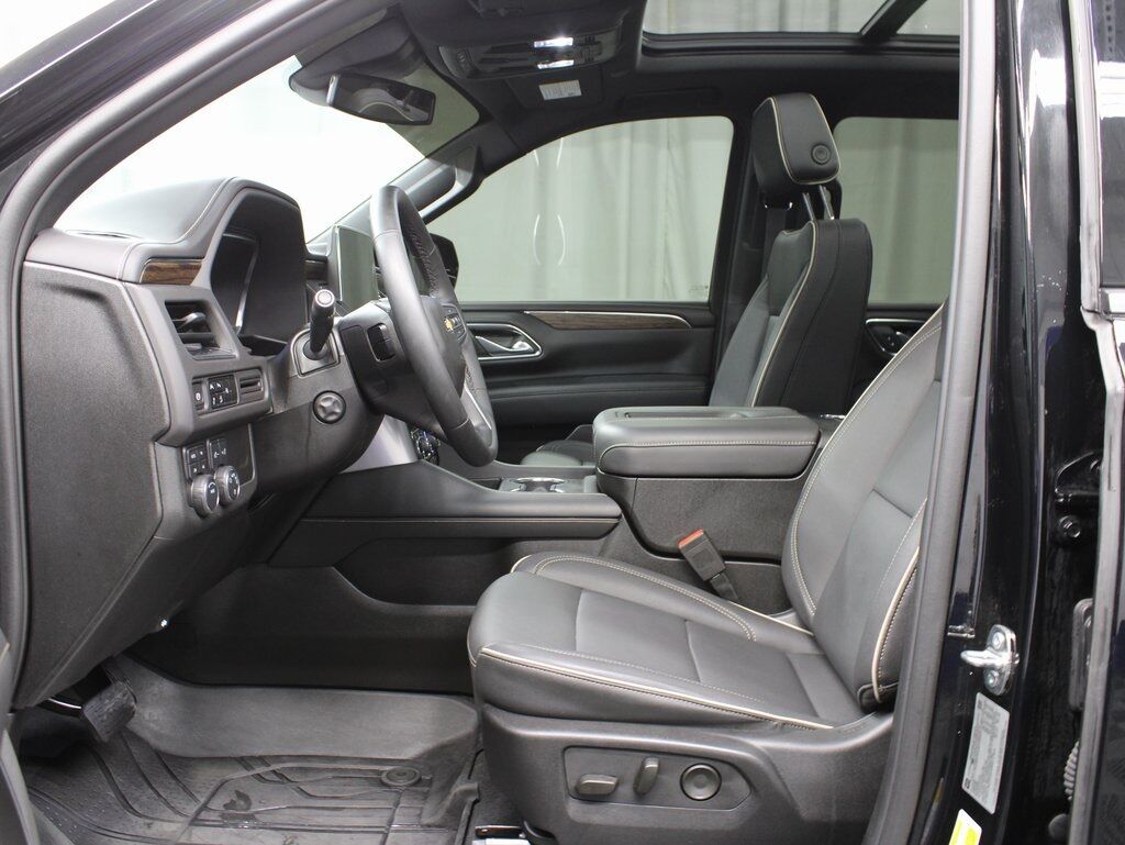 2023 Chevrolet Suburban Premier 4WD 7 Passenger Fond du Lac WI