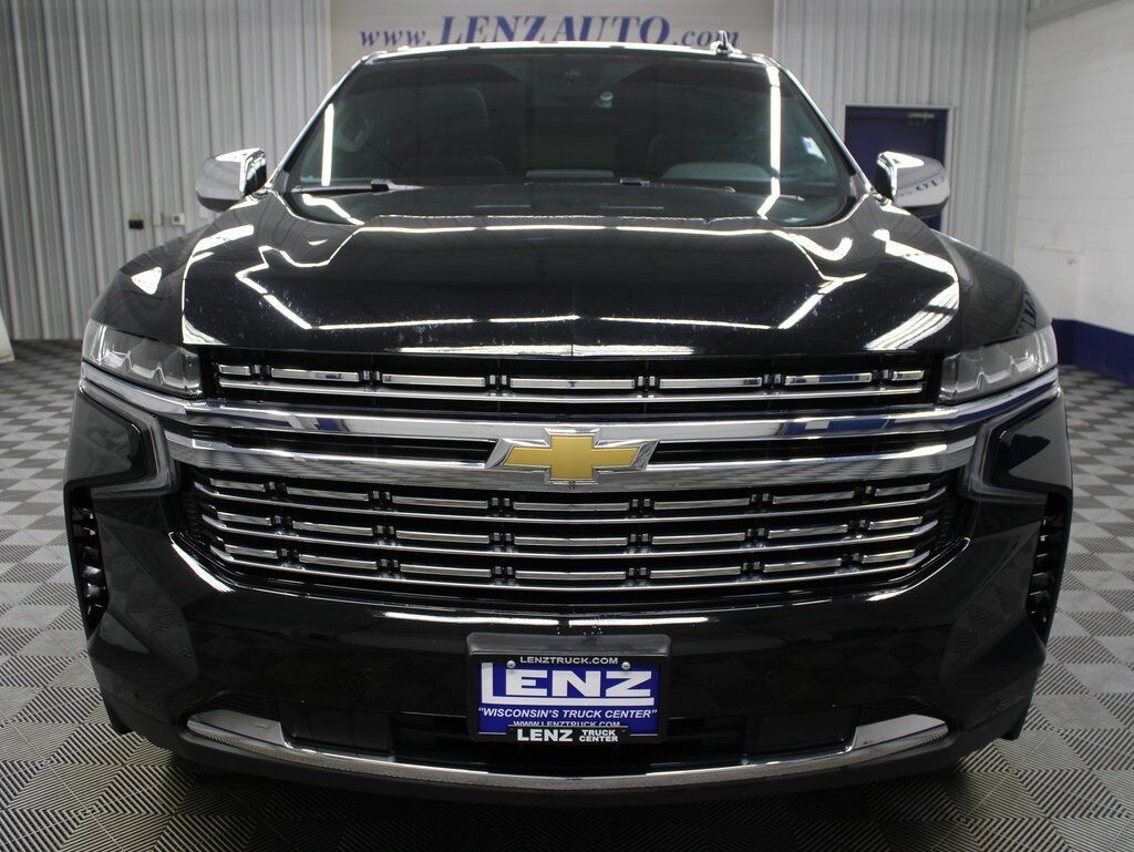 2023 Chevrolet Suburban Premier 4WD 7 Passenger Fond du Lac WI