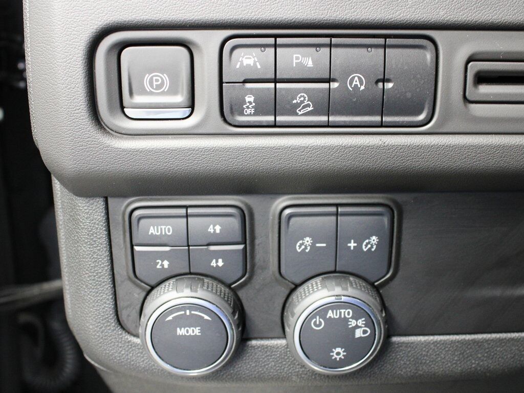 2023 Chevrolet Suburban Premier 4WD 7 Passenger Fond du Lac WI