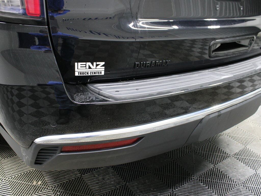 2023 Chevrolet Suburban Premier 4WD 7 Passenger Fond du Lac WI