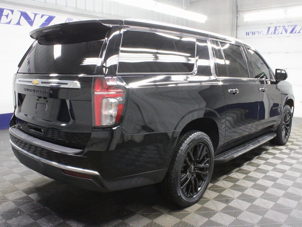 2023 Chevrolet Suburban Premier 4WD 7 Passenger Fond du Lac WI