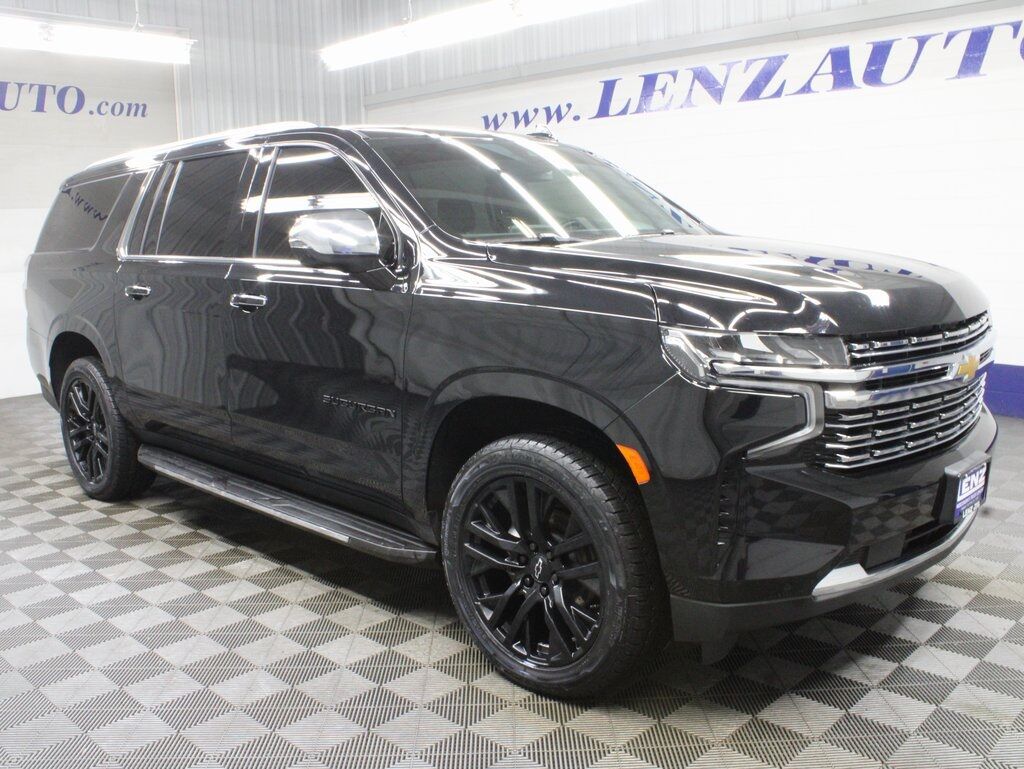 2023 Chevrolet Suburban Premier 4WD 7 Passenger Fond du Lac WI