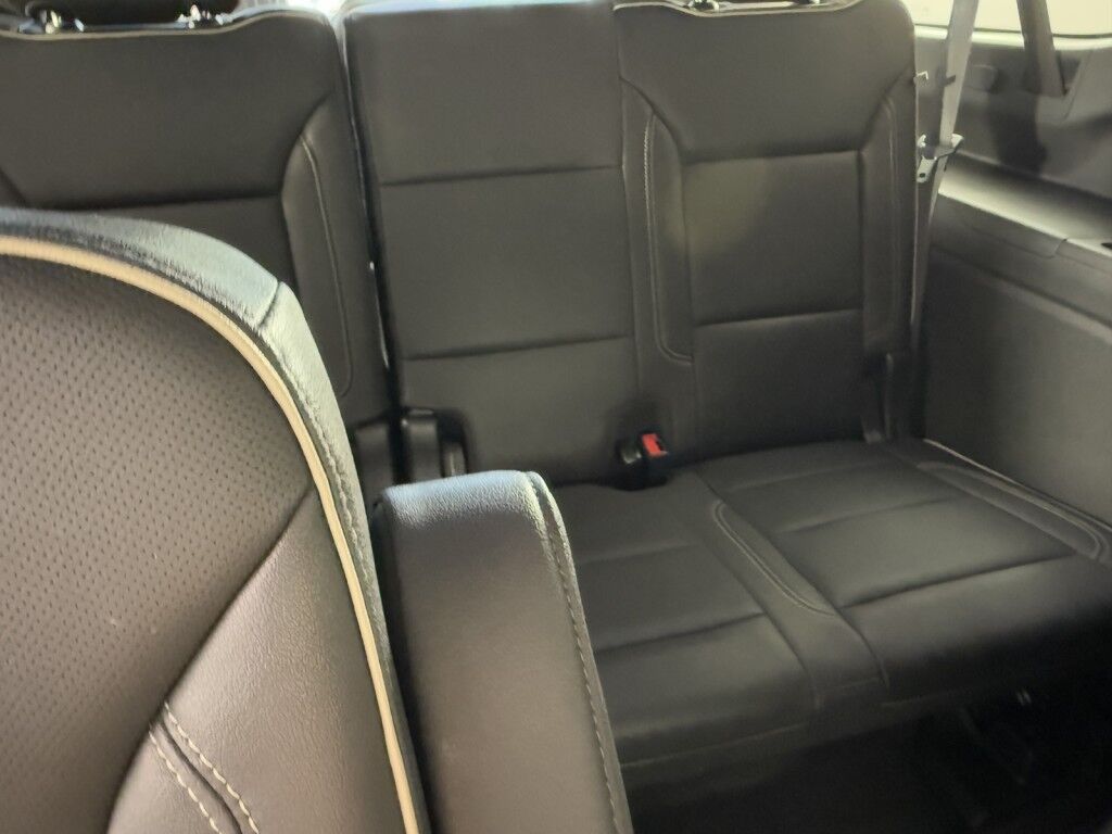 2023 Chevrolet Suburban Premier 4x4 w/Panoramic Sunroof Maumee OH