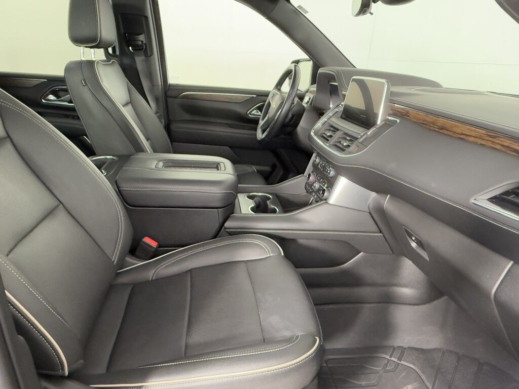 2023 Chevrolet Suburban Premier 4x4 w/Panoramic Sunroof Maumee OH