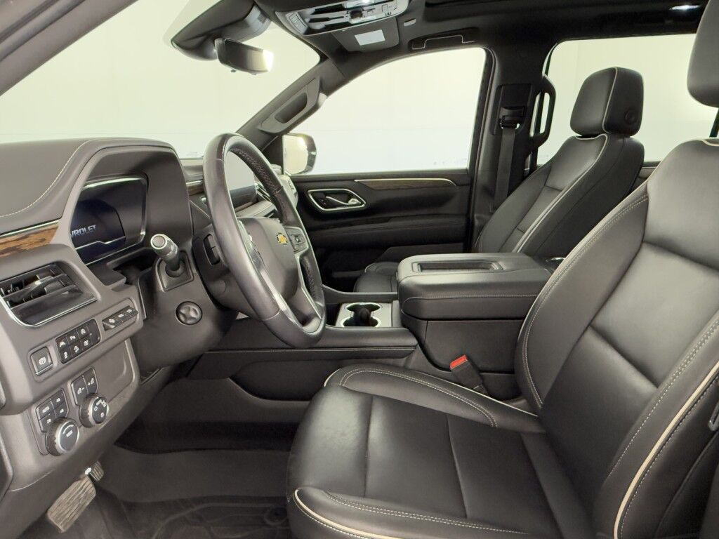 2023 Chevrolet Suburban Premier 4x4 w/Panoramic Sunroof Maumee OH