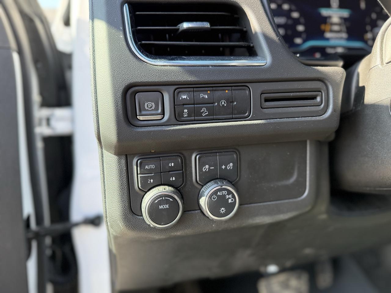 2023 Chevrolet Suburban Premier Crestwood KY