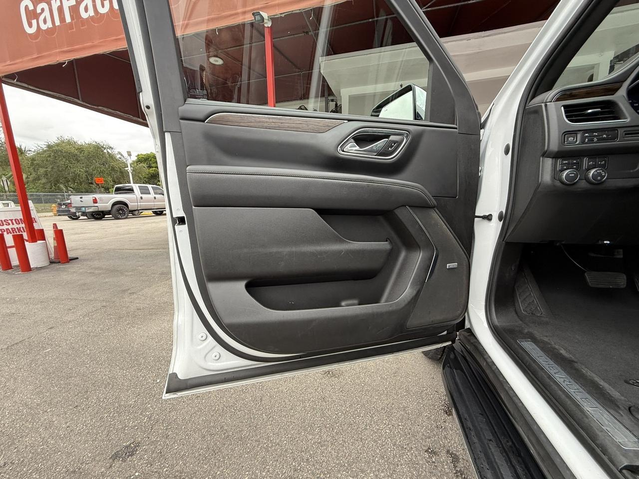 2023 Chevrolet Suburban Premier Hollywood FL