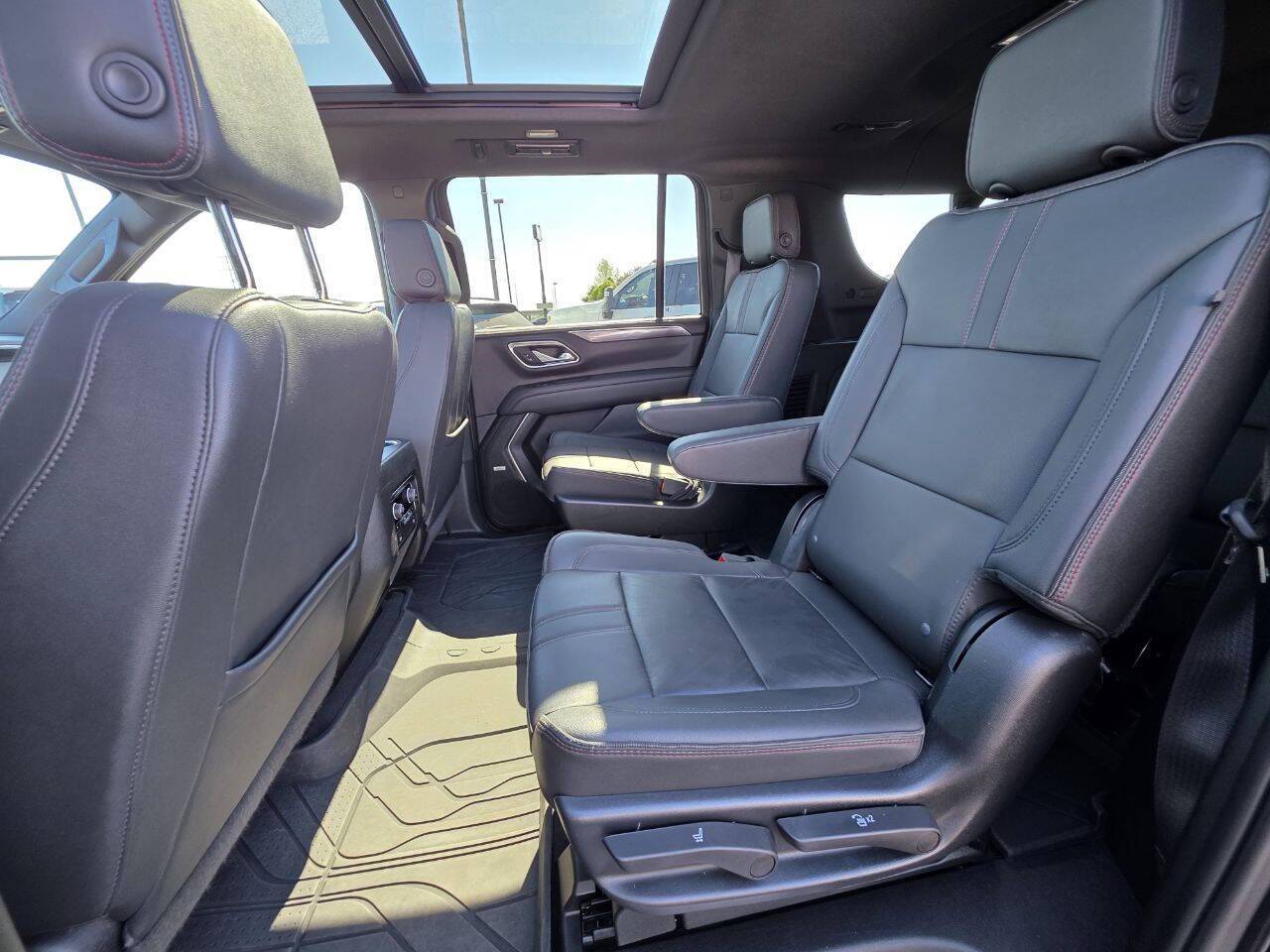 2023 Chevrolet Suburban RST 4x4 4dr SUV Eldridge IA