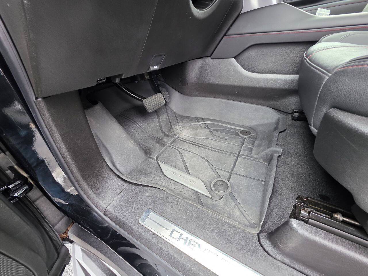 2023 Chevrolet Suburban RST 4x4 4dr SUV Eldridge IA