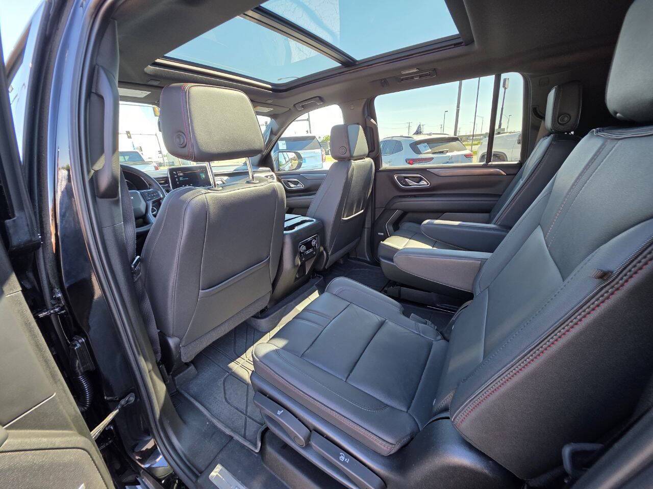 2023 Chevrolet Suburban RST 4x4 4dr SUV Eldridge IA
