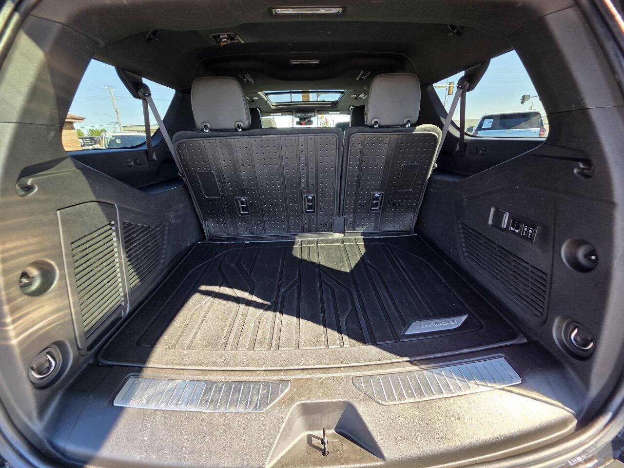 2023 Chevrolet Suburban RST 4x4 4dr SUV Eldridge IA