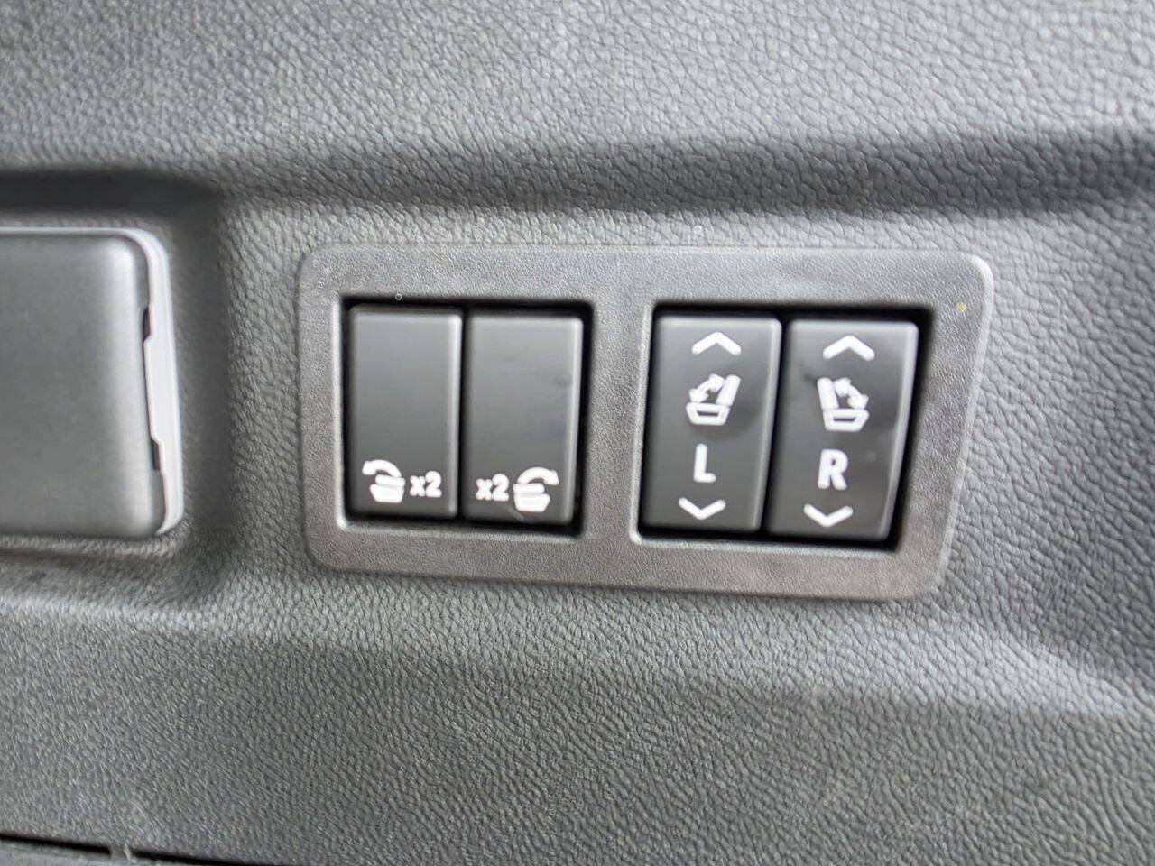 2023 Chevrolet Suburban RST 4x4 4dr SUV Eldridge IA