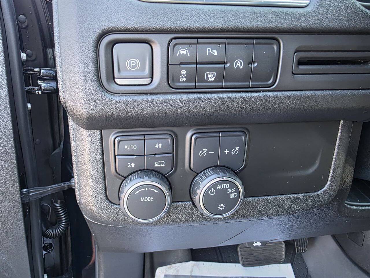 2023 Chevrolet Suburban RST 4x4 4dr SUV Eldridge IA