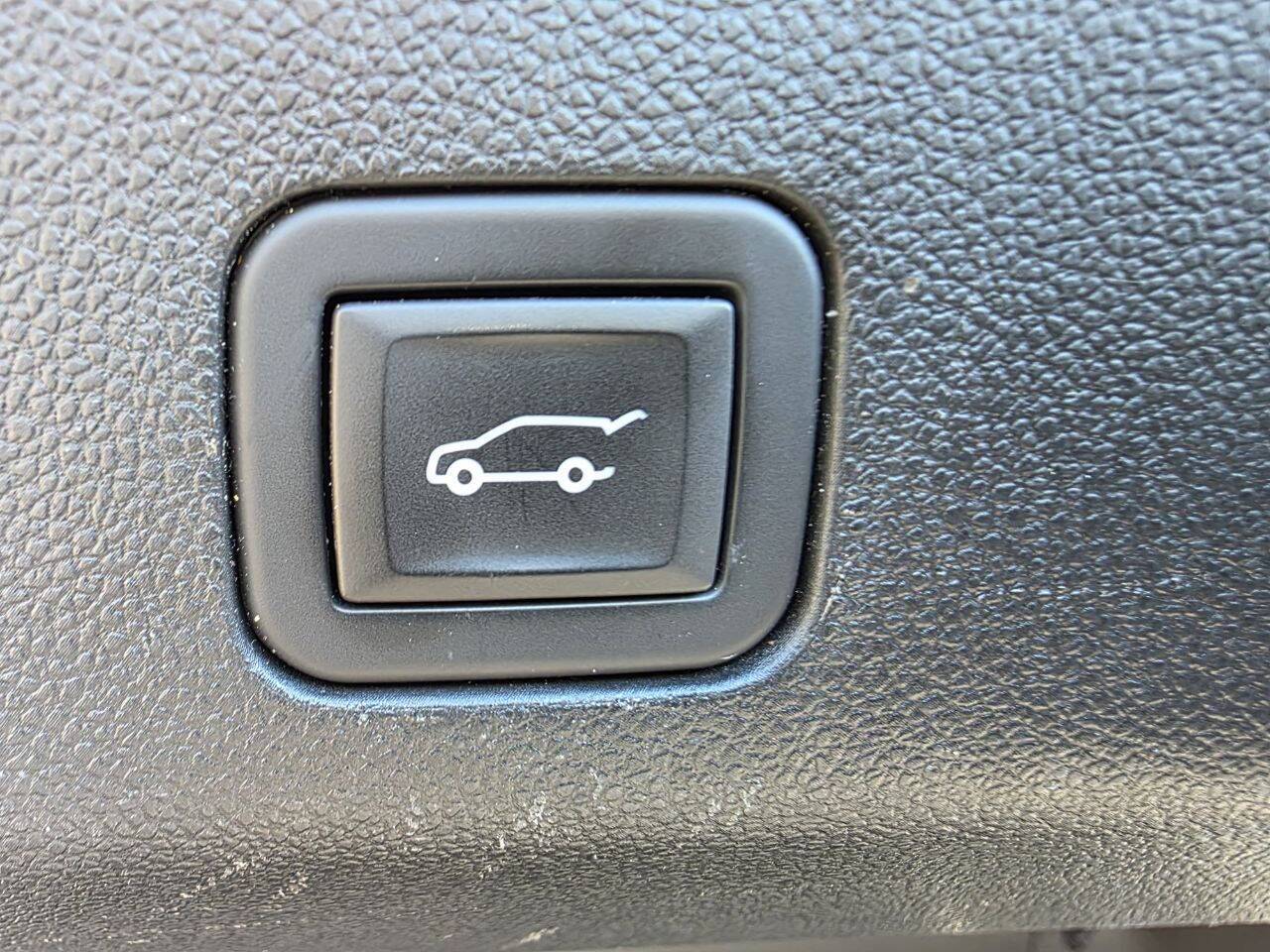 2023 Chevrolet Suburban RST 4x4 4dr SUV Eldridge IA