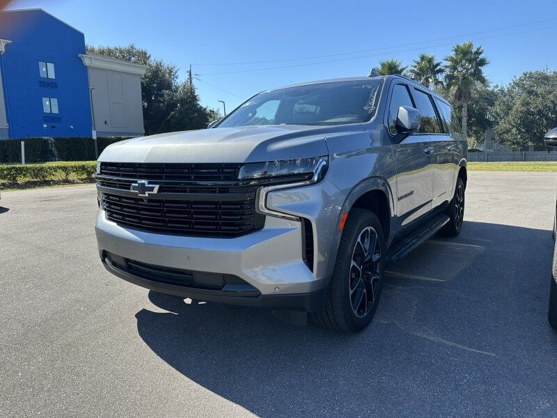 2023 Chevrolet Suburban RST